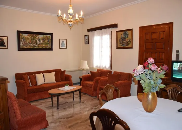 Naoussa Center Cycladic House