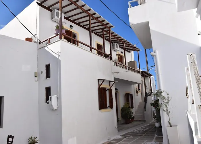 Naoussa Center Cycladic House