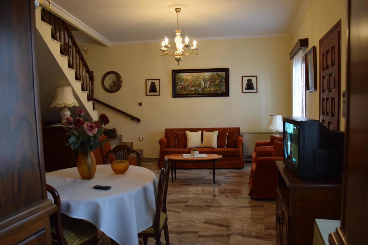 Naoussa Center Cycladic House *