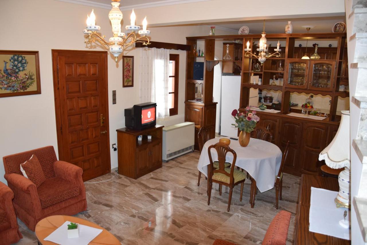 Naoussa Center Cycladic House